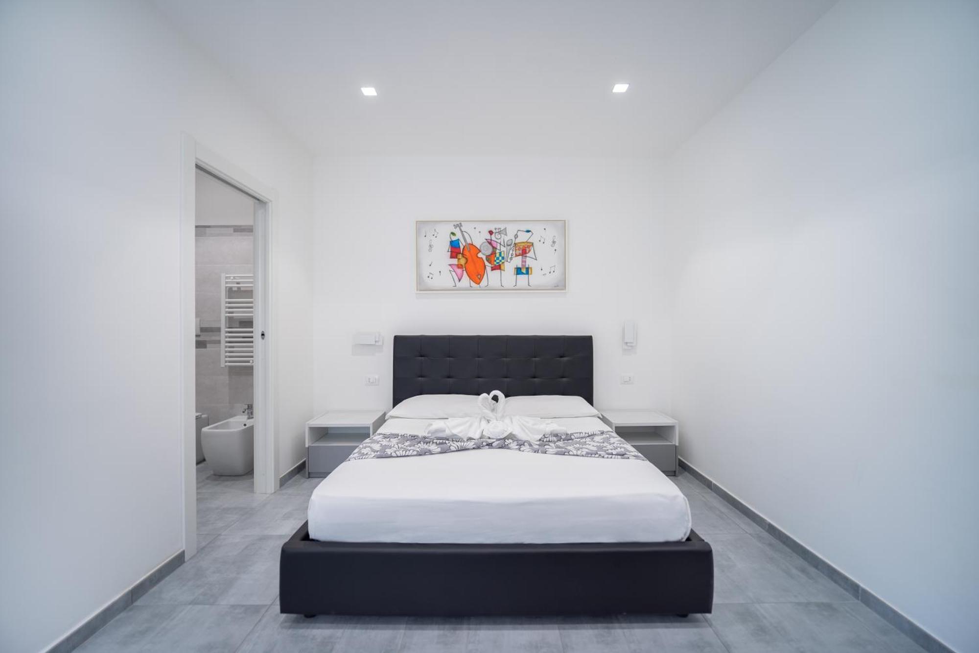 Vincent Guesthouse Scalea Buitenkant foto